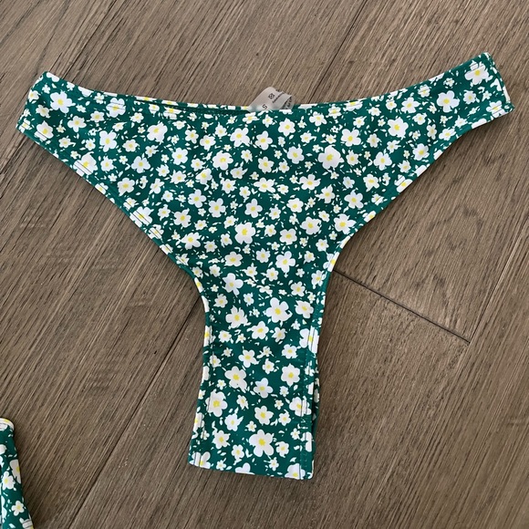 Shein Bikini - Picture 2 of 3